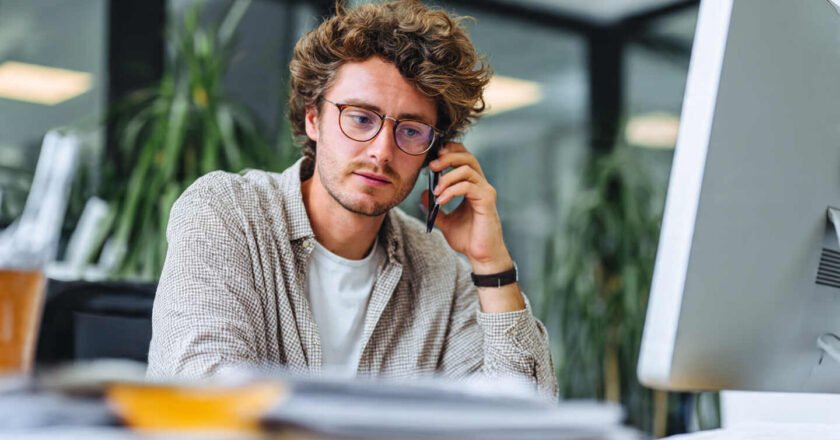 How to Call Out of Work: A Step-by-Step Guide to Doing It Professionally