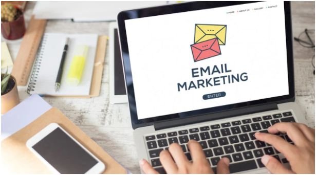 Why does travel blog email marketing outperform social media?