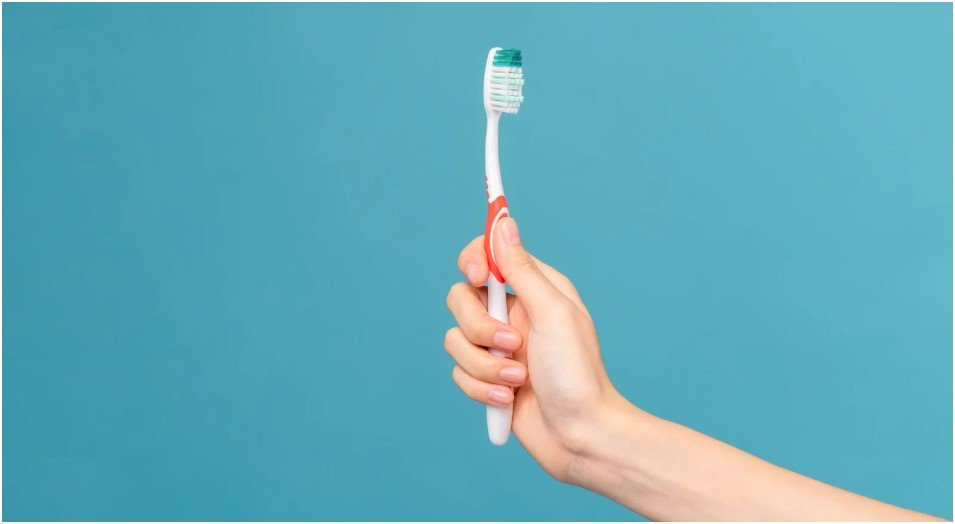 Why Your Toothbrush Technique Matters More Than the Brand You Choose