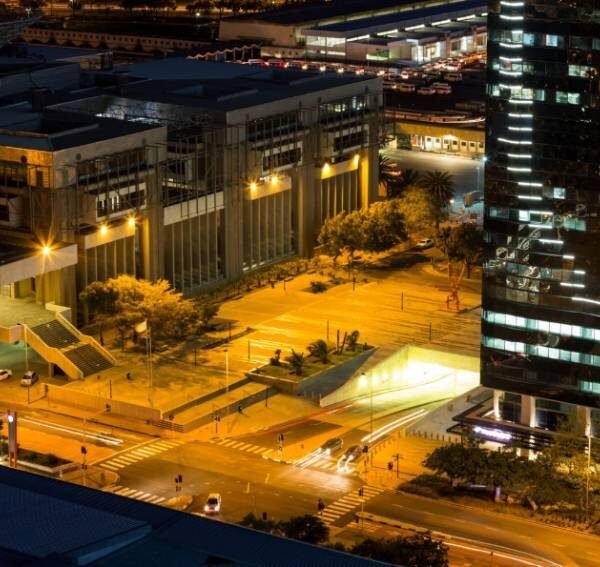 Why Shared Commercial Building Infrastructure Is the Future of PropTech